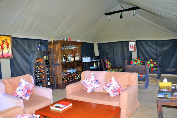 Mara River Camp Kogatende North Serengeti